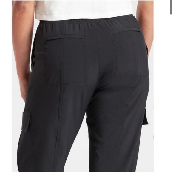 Athleta Chelsea Utility Jogger Sz 12 Black Cargo Gym Mid-Rise Stretch Athleisure - Picture 4 of 15
